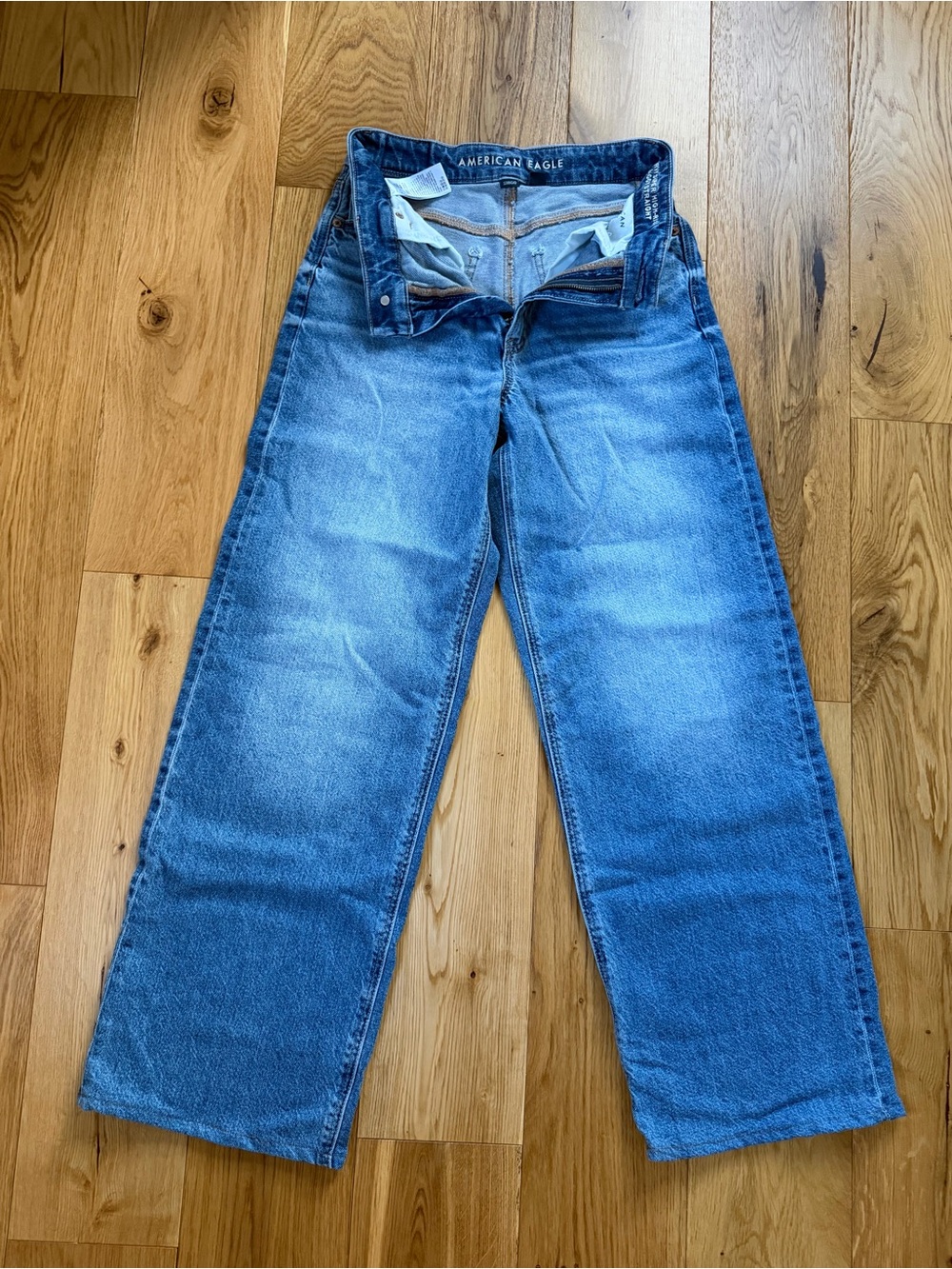 American Eagle Women’s Stretch Wide Leg Jeans Medium Wash Size 2 R (Hemmed)